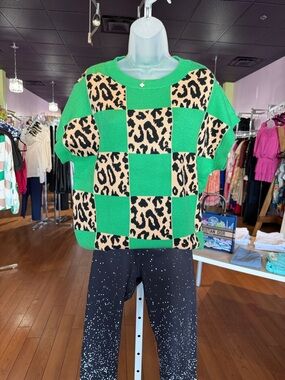 Green Leopard-Check Short Sleeve Knit Top